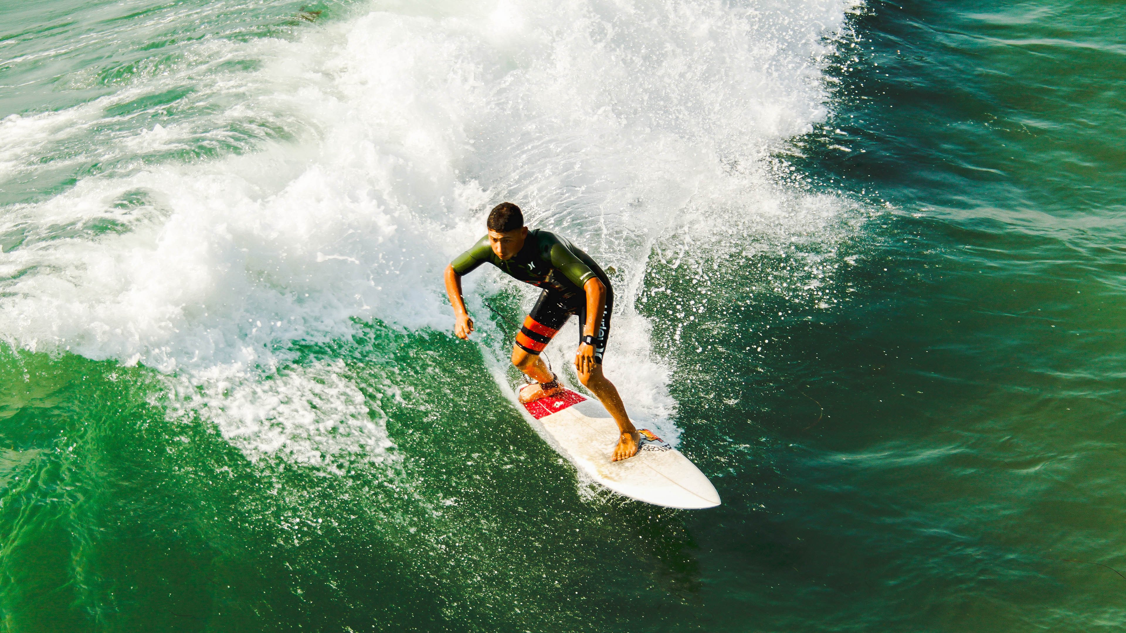 kaiyun网站-“西甲门将神扑救险，场面惊险刺激”，足球门将神扑