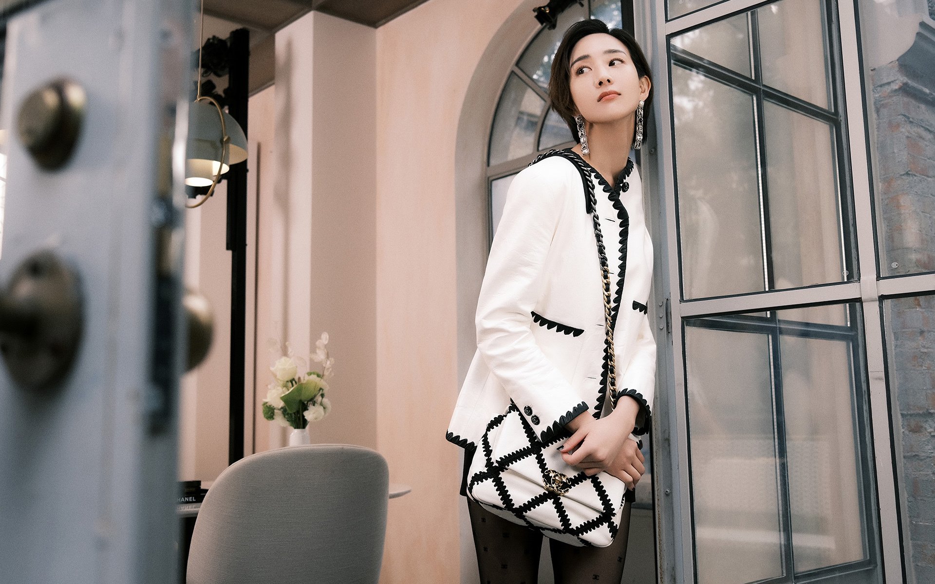 西甲攻防大战:精彩瞬间时时上演!,西甲身体对抗